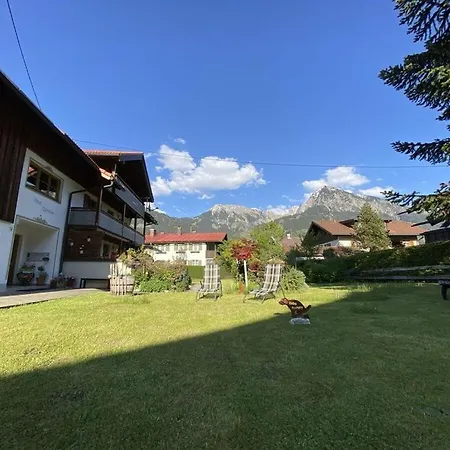 2 In Haus Christine Apartman *